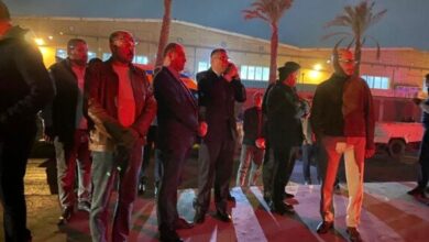 محافظ الجيزة يتابع عمليات إطفاء حريق مصنع الأخشاب في مدينة 6 أكتوبر ميدانيًا لضمان السيطرة الكاملة على الوضع