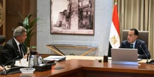 مدبولي يتلقى التقرير النهائي من لجنة تطوير الإعلام استعدادًا لمواجهة تحديات مستقبل القطاع