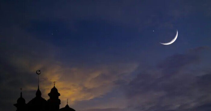 موعد استطلاع هلال رمضان 2026 وإجراء مراسم الإعلان على الهواء مباشرة