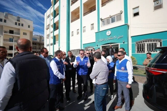 وزير الصحة يوجه بصرف مكافآت مالية لجميع العاملين بالمستشفيات وميناء رفح البري لتعزيز روح العمل وتحفيز الأداء