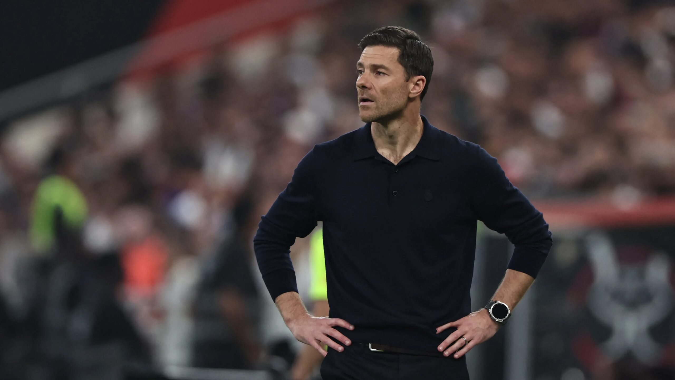 أرتيتا يواجه صعوبة في التحدث مع تشابي ألونسو بسبب نقص الشجاعة والتركيز على التحديات التدريبية