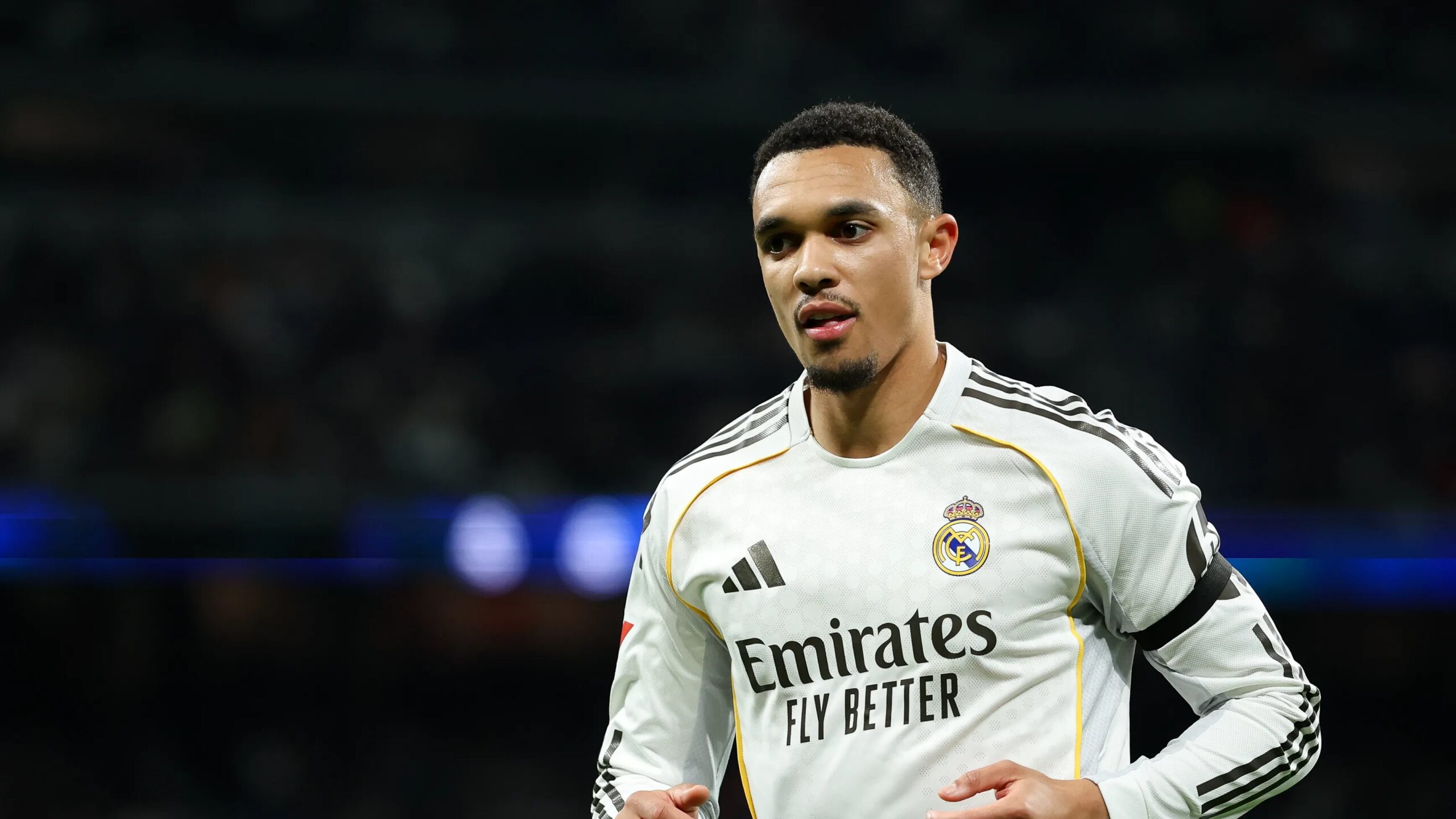 أرنولد يكشف عن نجم ريال مدريد الأكثر مظلومية على كوكب الأرض ويفتح باب النقاش حوله