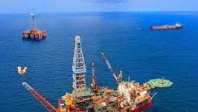 أسعار النفط العالمية تتصاعد بنسبة 20% وتسجل أعلى مستوى منذ يوليو 2022