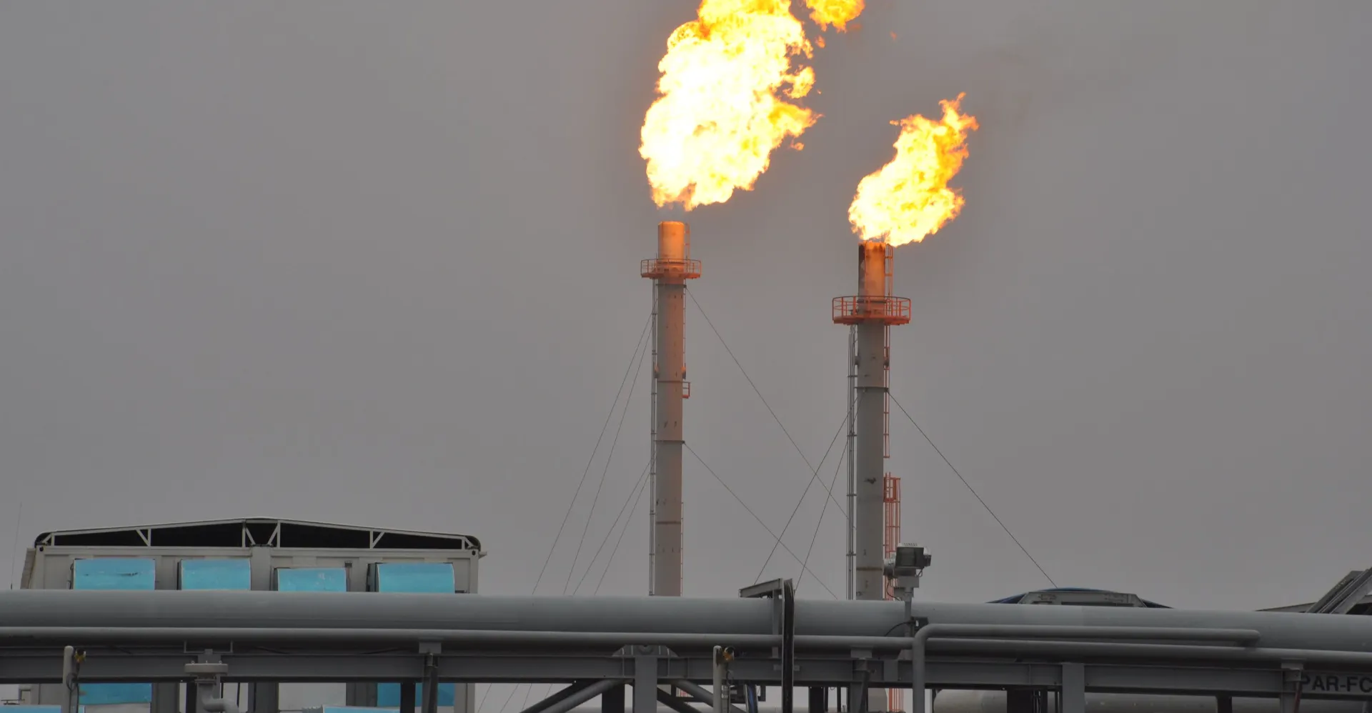 أسعار خام البصرة تتراجع وسط ارتفاع قياسي للنفط في الأسواق العالمية