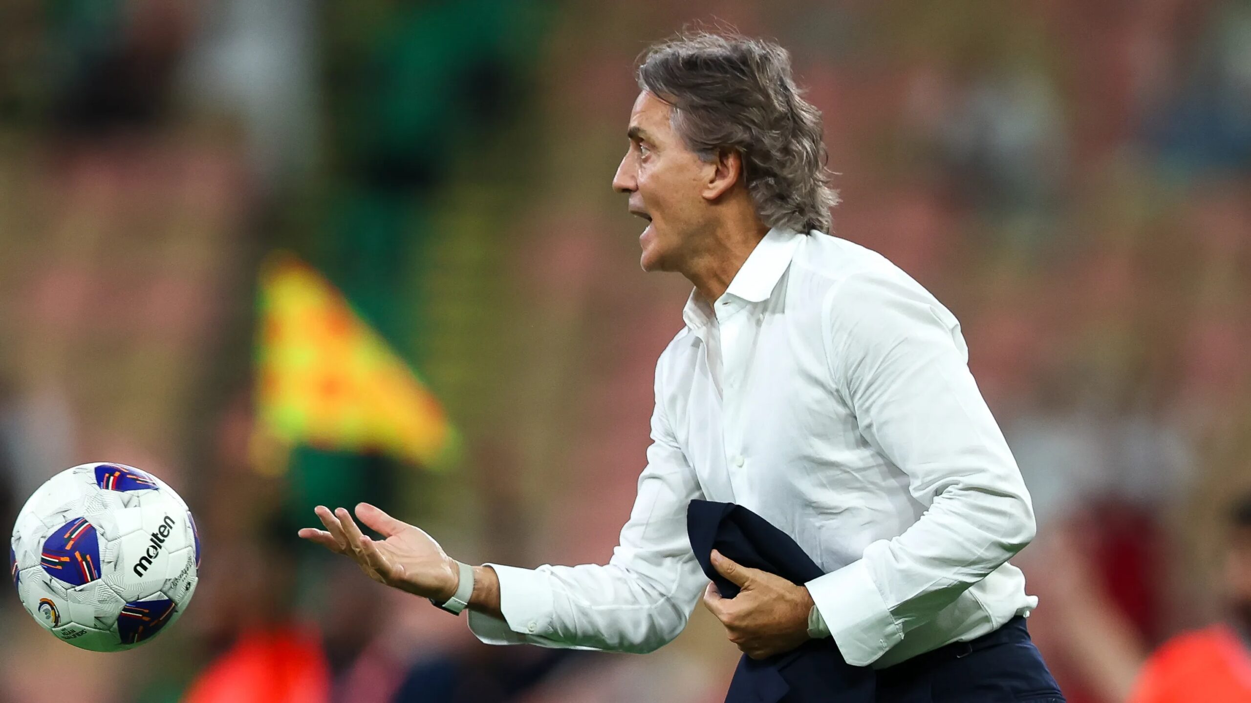 أليجري يخلف مانشيني في تدريب السد القطري بعد التوترات الناجمة عن الصواريخ الإيرانية