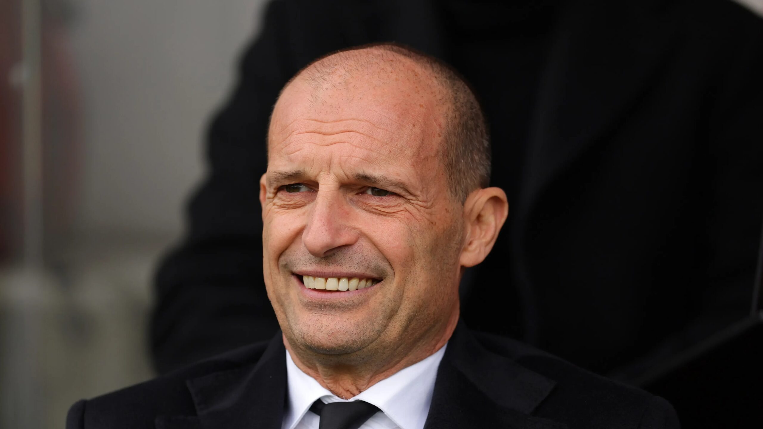 أليجري يرفع إنتر إلى قمة إيطاليا ويجهل بديل رابيو في تشكيلة الفريق