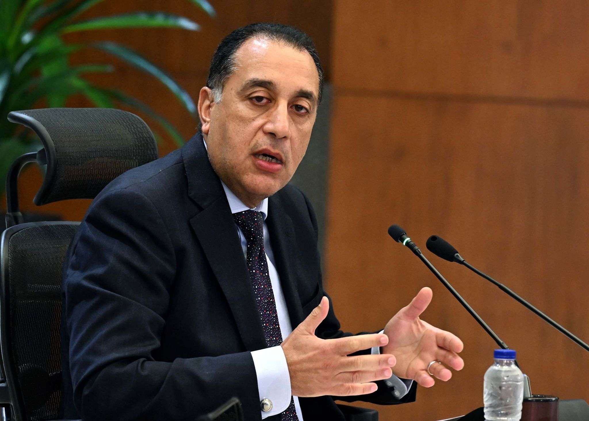 إجراءات جديدة لدعم المواطنين تشمل رفع الحد الأدنى للأجور خلال أيام لتعزيز حياتهم الاقتصادية