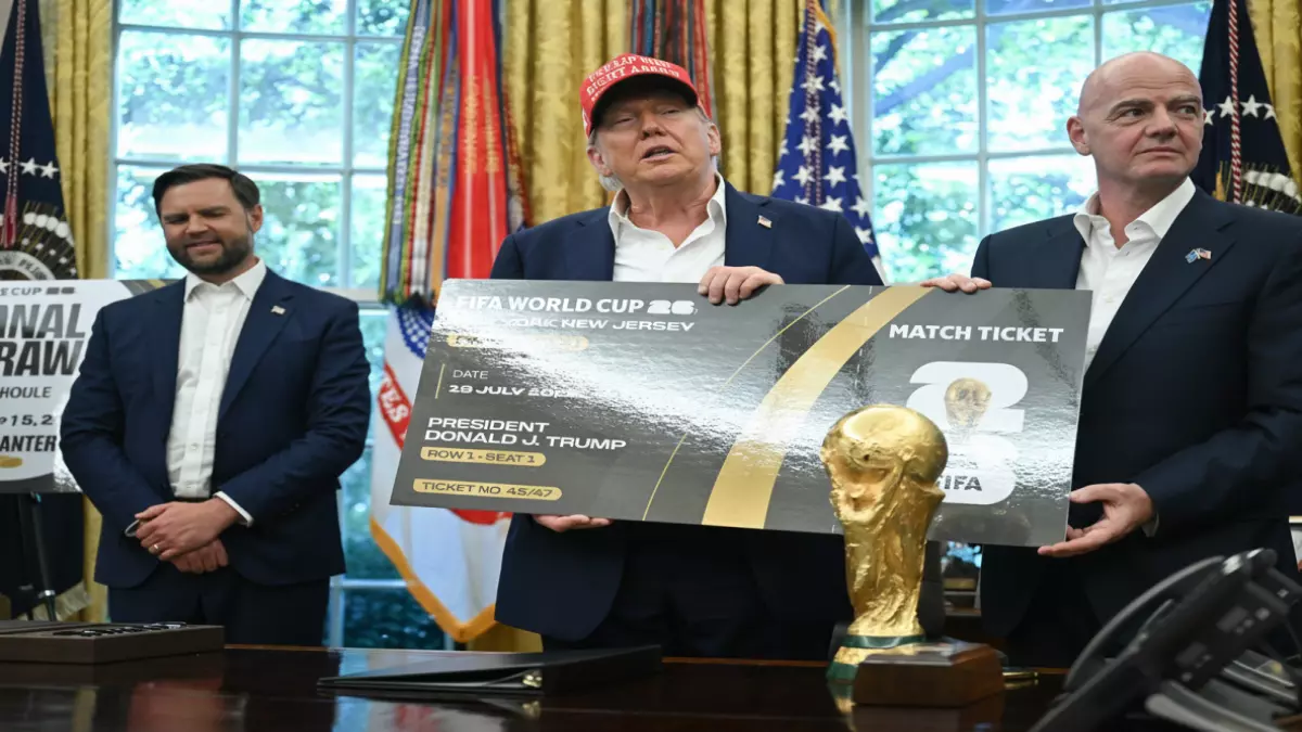 إنفانتينو يواجه اتهامات بازدواجية المعايير قبل كأس العالم 2026.. علاقته المثيرة بالسياسيين قد تُغير مسار المونديال بشكل جذري