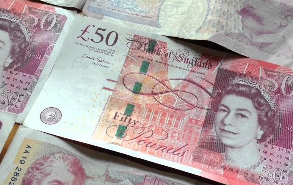 اخبارك نت | سعر الجنيه الإسترليني في البنوك اليوم الخميس 12-3-2026 يتصدر عناوين السوق