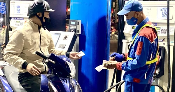 ارتفاع الأسعار يشل جميع القطاعات وتجاوز سعر النفط 100 دولار للبرميل يهدد الاستقرار الاقتصادي