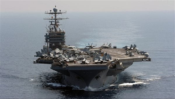 استهداف مسيرات حاملة الطائرات أبراهام لينكولن يثير التوترات في مصر