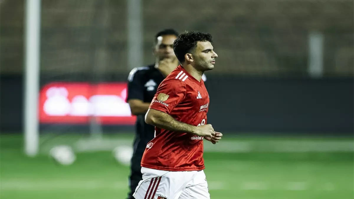 الأهلي يُوضح حقيقة تأخير رواتب زيزو وكشف مفاجئ حول 83 مليون جنيه