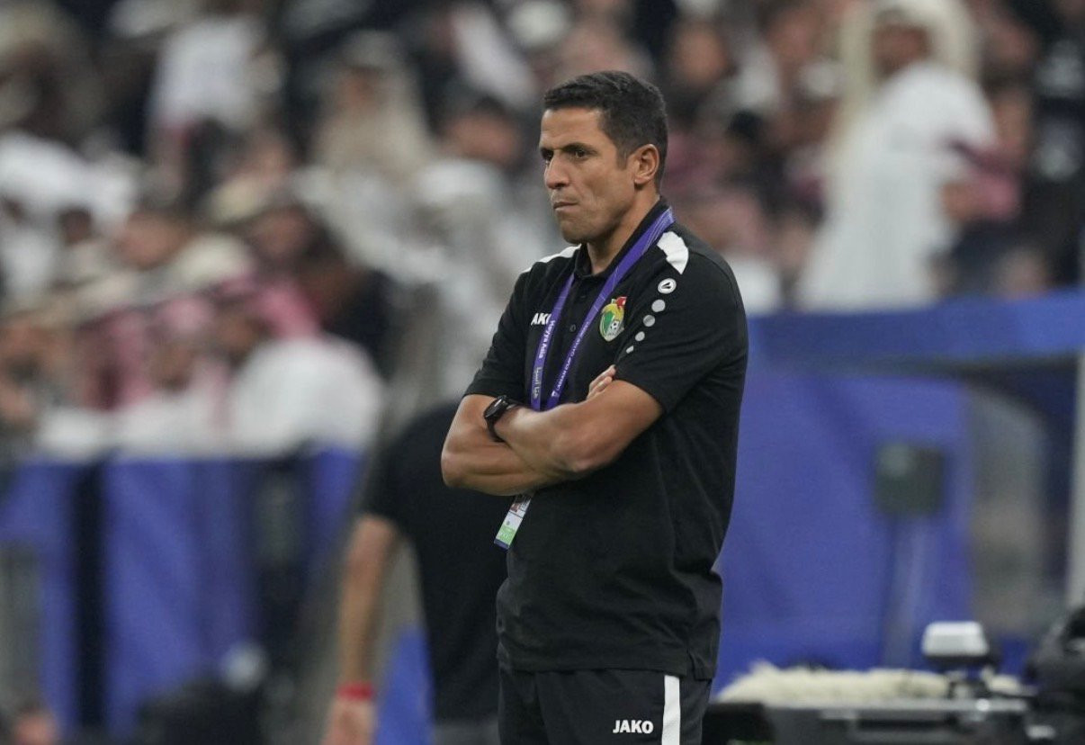 الحسين عموتة يتولى تدريب فريق الوداد الرياضي بشكل رسمي ويبدأ مهمته الجديدة في قيادة النادي نحو الإنجازات