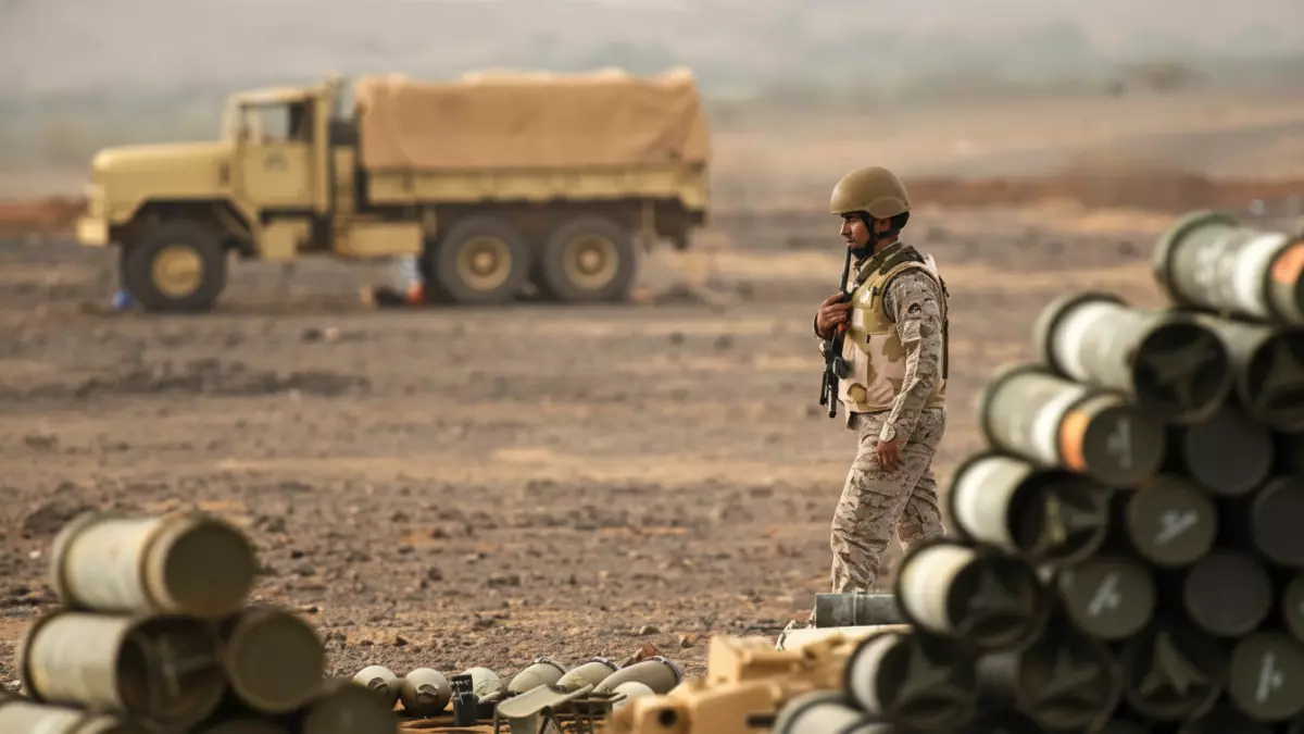 الدفاع الجوي يعترض ويدمّر 5 مسيّرات وصاروخًا باليستيًا في هجمات متزامنة، وسقوط مسيّرة على منازل الزلفي يثير مخاوف أمنية عاجلة