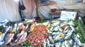 الدوراد والبلطي يسيطران على موائد العاصمة خلال رمضان