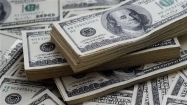 الدولار يواصل ارتفاعه أمام الجنيه ويتجاوز 52 جنيهًا في منتصف تعاملات الخميس، في تحركات تؤكد استمرار زخم السوق وقلق المستثمرين