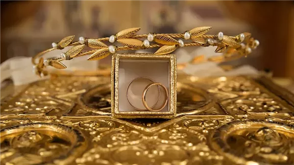 الذهب يتجه نحو ارتفاع عالمي مع تراجع مخاوف التضخم