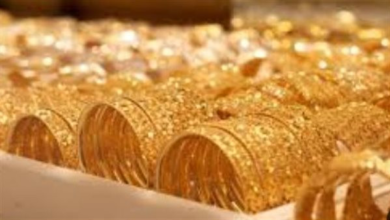 الذهب يواصل تراجعه.. تصدّر ارتفاع الدولار تأثيره على أسعار المعدن النفيس في مصر