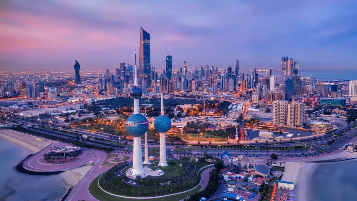 الكويت تُصدر قراراً حاسماً: حظر نهائي على الوافدين من 120 نشاطاً تجارياً وتق confinesها على المواطنين فقط ابتداءً من اليوم