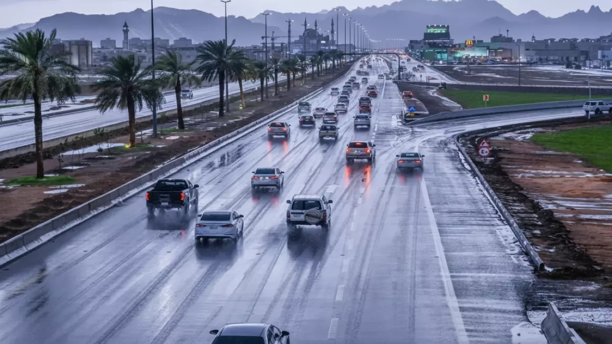 المركز الوطني للأرصاد يُحذر من أمطار تاريخية، السعودية على أعتاب سيول ورياح هابطة تستهدف 11 منطقة حيوية