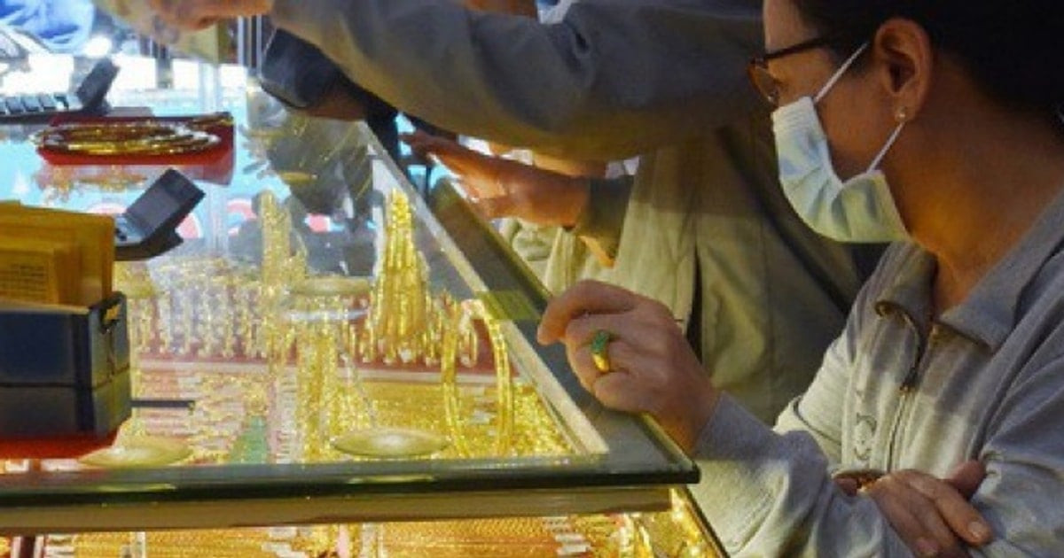 انخفاض حاد في أسعار الذهب يُقارب المليون دونغ فيتنامي عبر جميع القطاعات، وسعر بورصة BTMC SJC يتراجع بمقدار مليوني دونغ