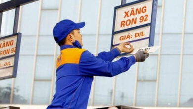 انخفاض حاد في أسعار الوقود يثير موجة من التساؤلات ويطرق أبواب جميع القطاعات