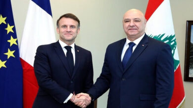 بعد تهديد الضاحية الجنوبية.. الرئيس عون يوجه طلبًا عاجلاً إلى ماكرون لوقف التصعيد