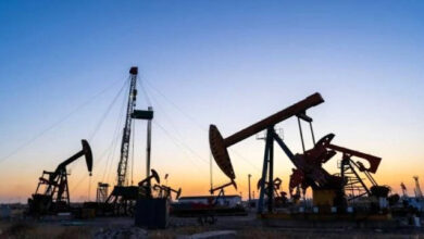 تراجع مفاجئ في أسعار النفط بأكثر من 30 دولارًا بعد تصعيد إقليمي حاد