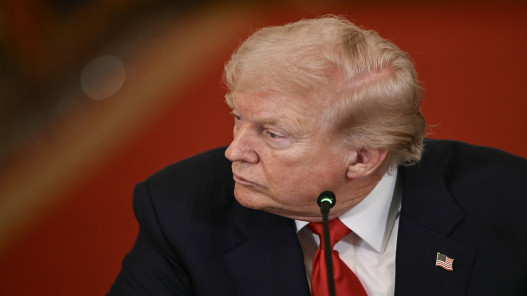 ترامب يحذر: إيران على موعد مع ضرباتٍ قوية وموجعة اليوم