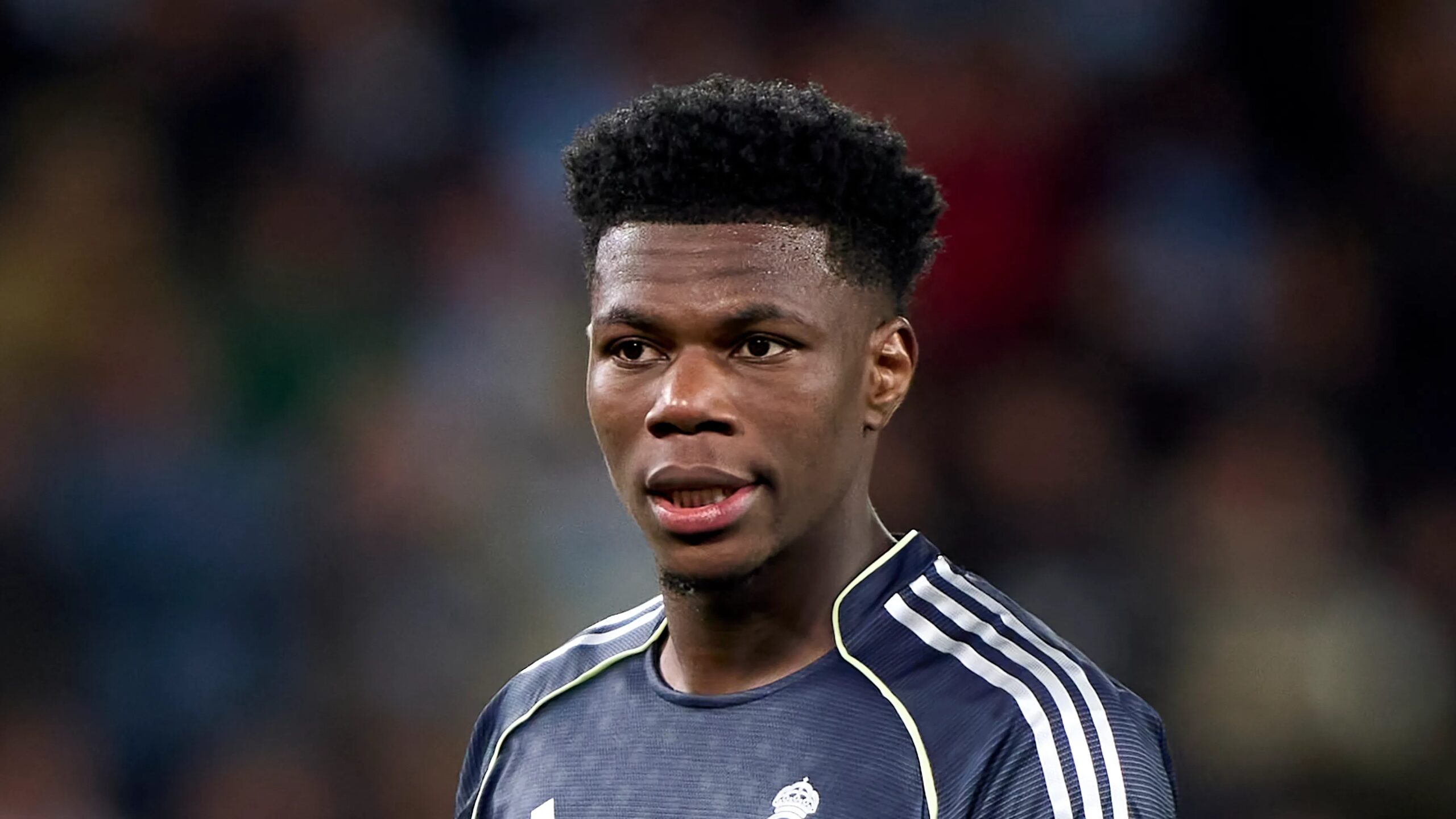 تشواميني يرد على خيانة صديقته ويكشف عن تفاصيل مثيرة في العالم الرياضي