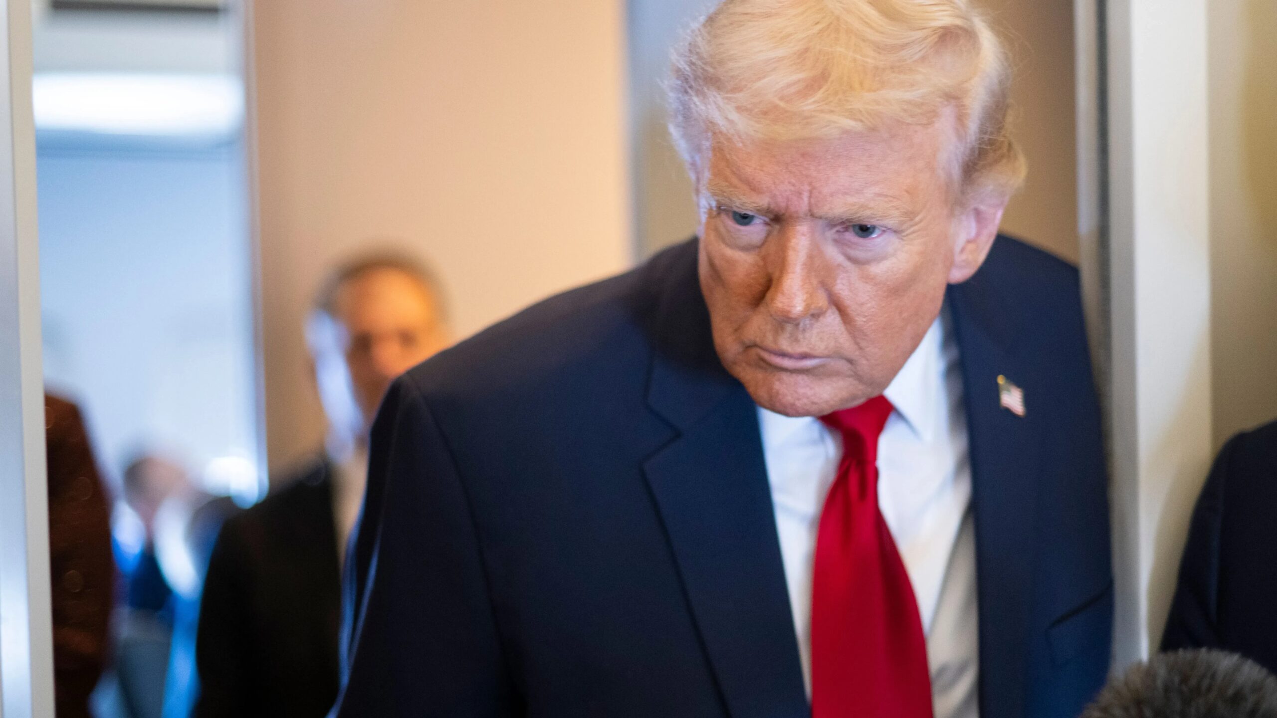 تصعيد أمريكي مع دخول ترامب على خط أزمة لاعبات إيران بتصريحات رسمية