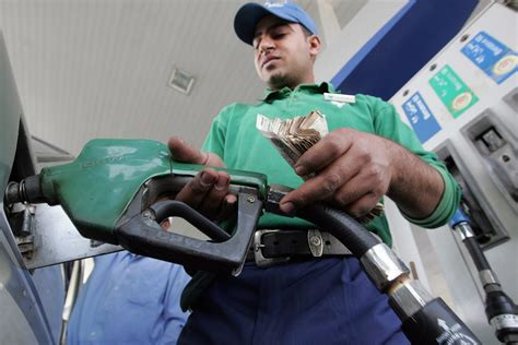 توقعات بارتفاع التضخم إلى 3% بعد زيادة أسعار الوقود في فلسطين