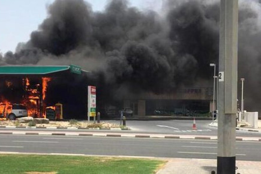 حريق هائل في منطقة فوز البترولية بالإمارات يثير المخاوف ويشغل السلطات المحلية