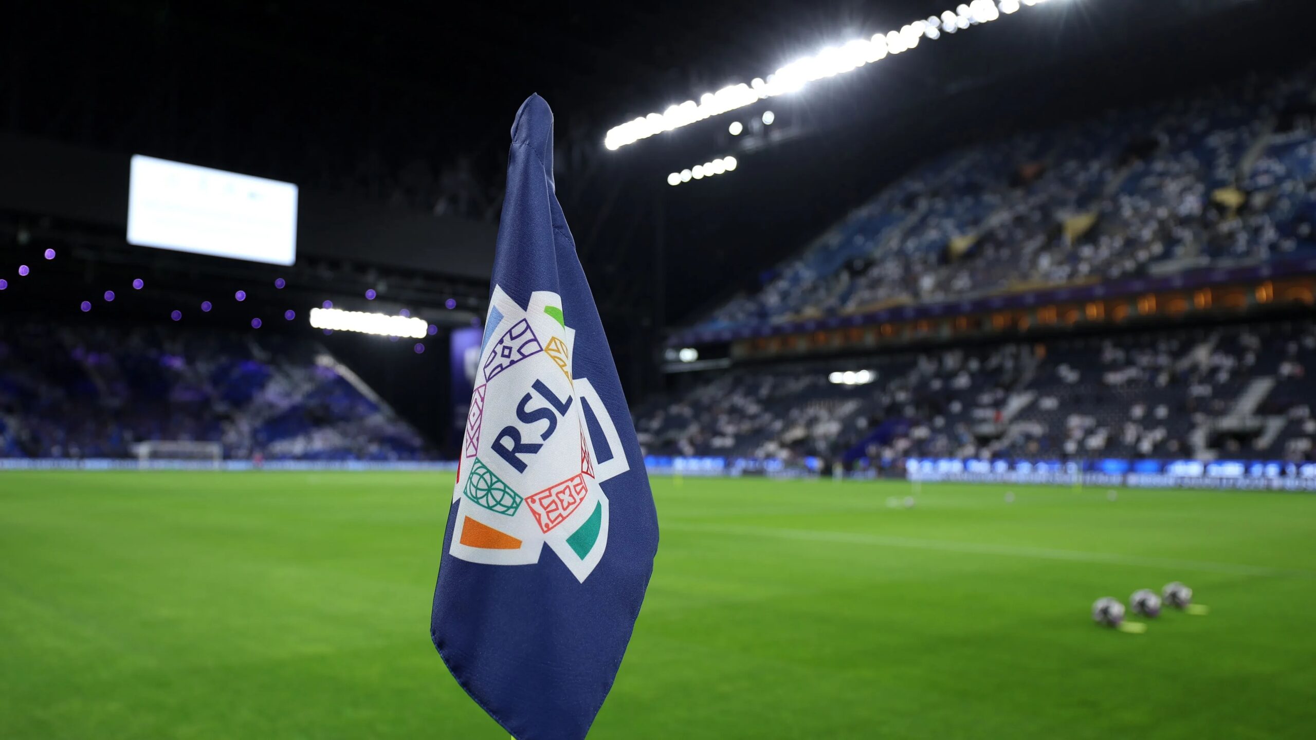 ديربي سعودي يحدث لأول مرة ليمنح دوري روشن حدثًا استثنائيًا ينثر الحماس والتشويق