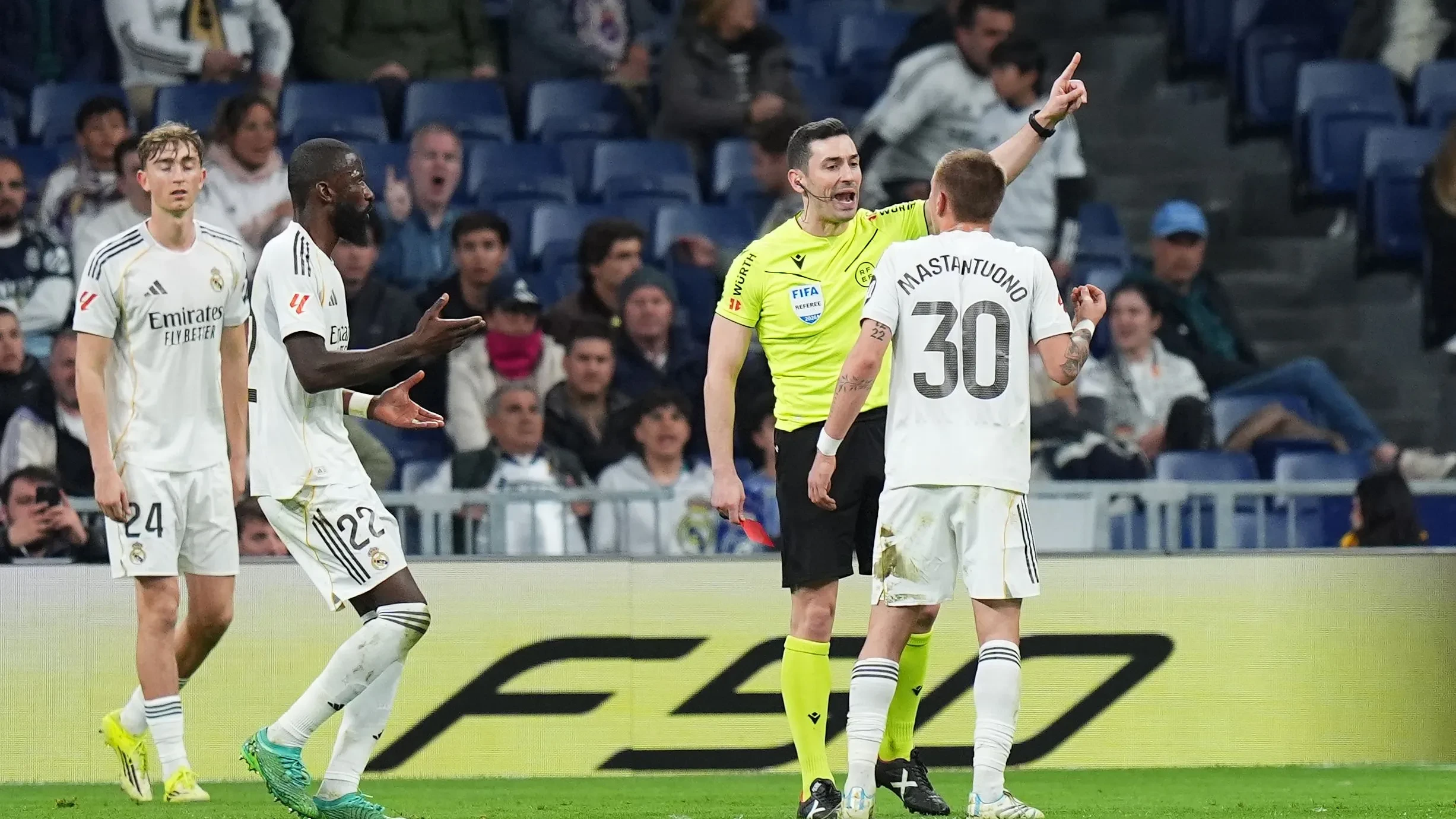 ريال مدريد يفقد جهود 9 لاعبين ويستعيد ثنائيا مهما لمواجهة سيلتا فيجو