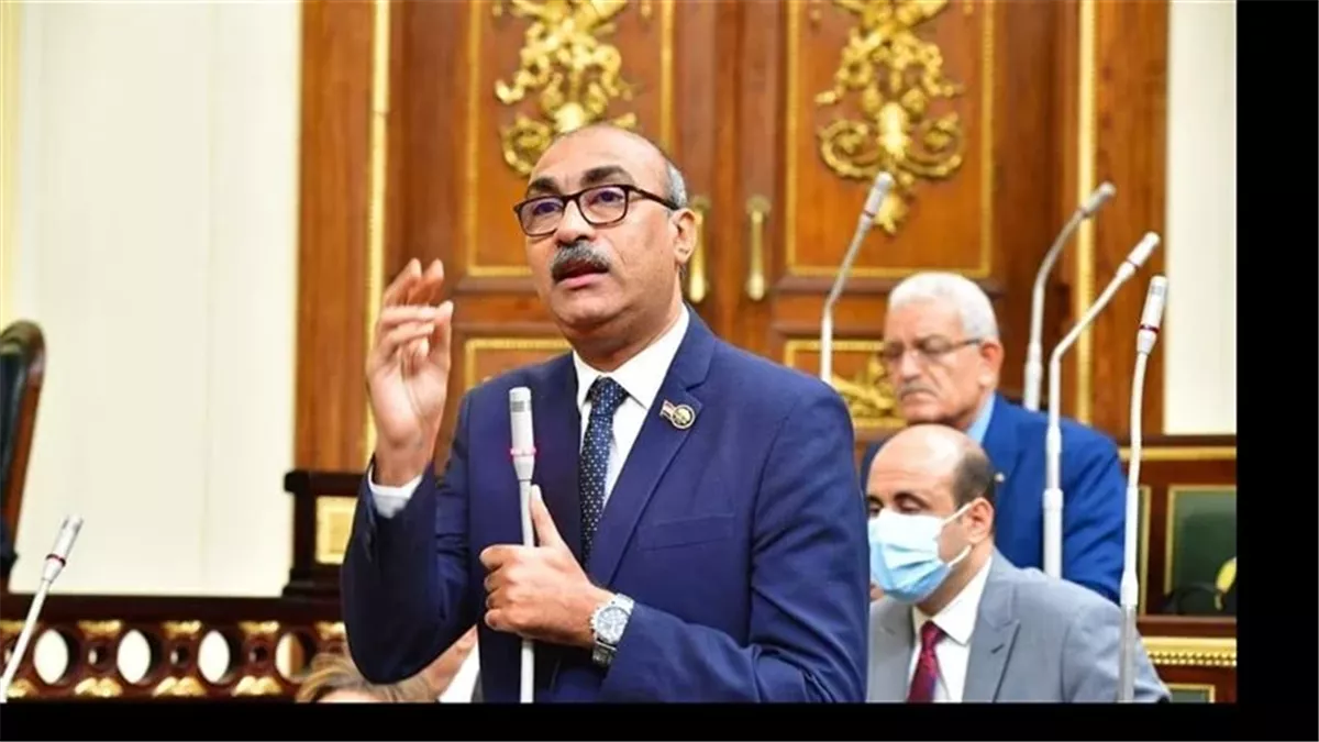 سؤال برلماني عاجل للحكومة حول مصرع طفل جراء حادث في مطبق صرف صحي مفتوح بحدائق أكتوبر