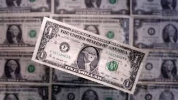 سعر الدولار اليوم الخميس 12 مارس يحقق استقرارًا مفاجئًا في البنوك وترقب واسع في السوق المالية