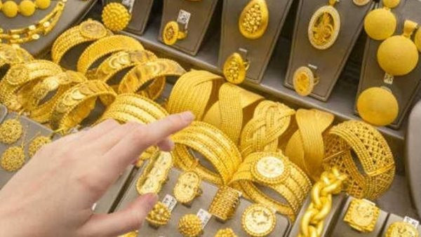 سعر الذهب يتألق من جديد.. تحركات مثيرة في السوق خلال تعاملات الأحد 8 مارس