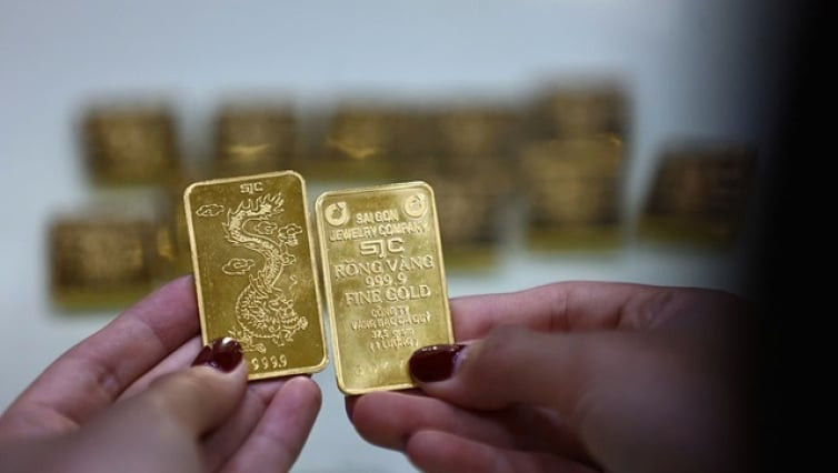 سعر الذهب يتراجع بمقدار 1.5 مليون دونغ فيتنامي خلال تعاملات 13 مارس 2026