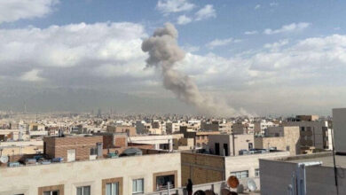 سماع دوي انفجارات قوية يهز العاصمة الإيرانية طهران وسط أنباء عن تطورات أمنية عاجلة