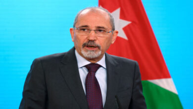 صفدي يبحث مع نظرائه في بروناي وسنغافورة وإستونيا تداعيات التصعيد الإقليمي وسبل استعادة التهدئة وتعزيز الاستقرار