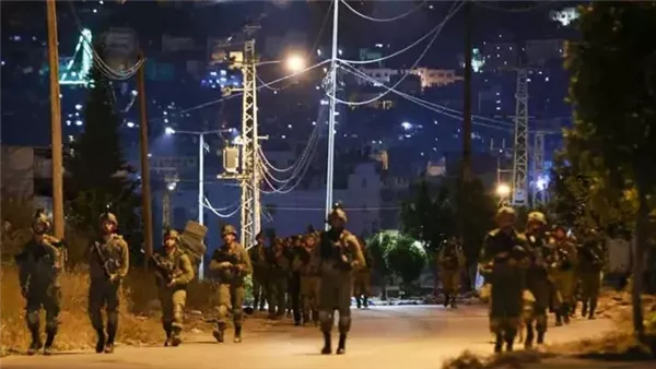 عاجل.. إصابات واعتقالات جراء اقتحامات إسرائيلية متجددة في الضفة الغربية