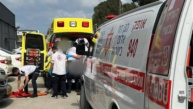 عاجل: إصابة ثلاثة إسرائيليين جراء سقوط شظايا صاروخ انشطاري في تل أبيب