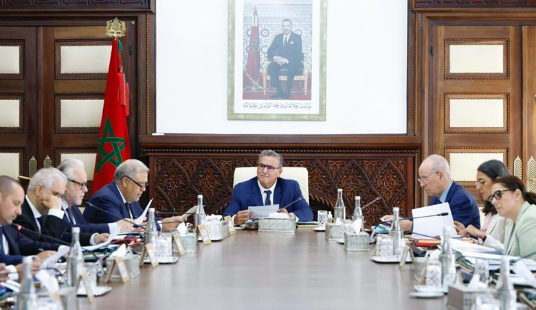 عاجل: الحكومة تمنح عطلة استثنائية رسمية للموظفين لتعزيز الراحة والإنتاجية