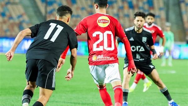 عاجل: بيراميدز يباشر جهودًا مكثفة لخطف نجم الأهلي لتعزيز صفوفه