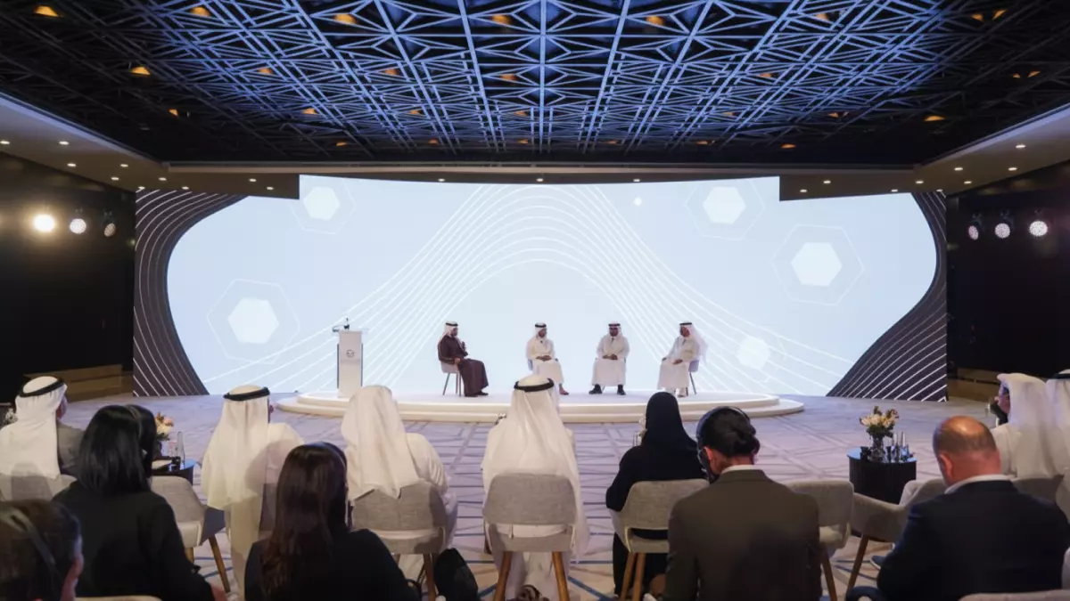 عاجل في أبوظبي.. ملتقى حكومي ناري يكشف تحديات غسل الأموال، يدعو 6 قطاعات حساسة إلى تطبيق "العناية الواجبة" ويثير قلقاً دولياً