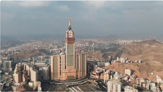 عاجل وحصري: إصدار ضوابط جديدة لتنظيم الصلاة والعمرة في المسجد الحرام خلال بداية العشر الأواخر من رمضان 1447