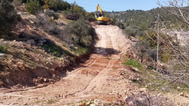 فتح وتوسيع طرق رئيسية في مناطق ساكب والحسينيات وطريق المكرمة الملكية لتعزيز البنية التحتية وتحسين حركة النقل