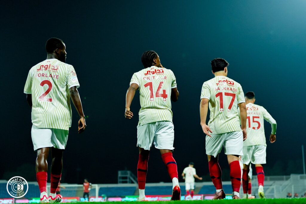 فيديو | صراع البقاء يكوي شباك الرياض بثلاثة أهداف.. ضمك يفرض هيمنته على اللقاء