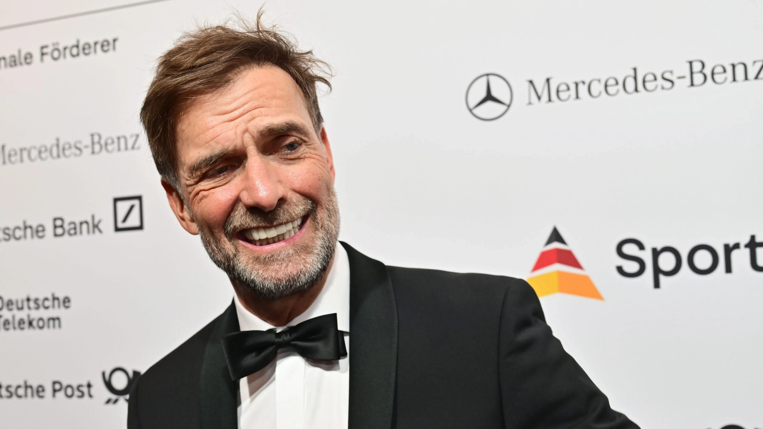 كلوب يقرر العودة للتدريب ويحدد وجهته الجديدة مع فريق جديد